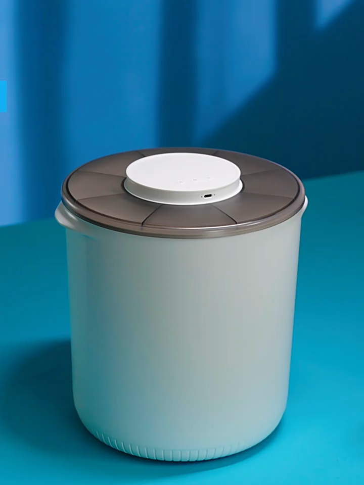 Pet Food Storage Bucket Smart Vacuum-Sealed Container Moisture-Proof Freshness-Preserving Dog and Cat Food Storage Bucket