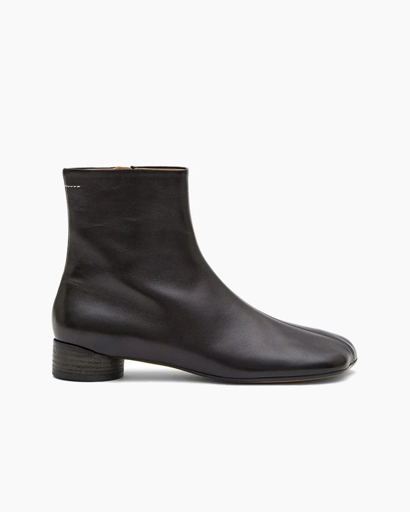Women's Business Travel Black Cowhide Ankle Boots