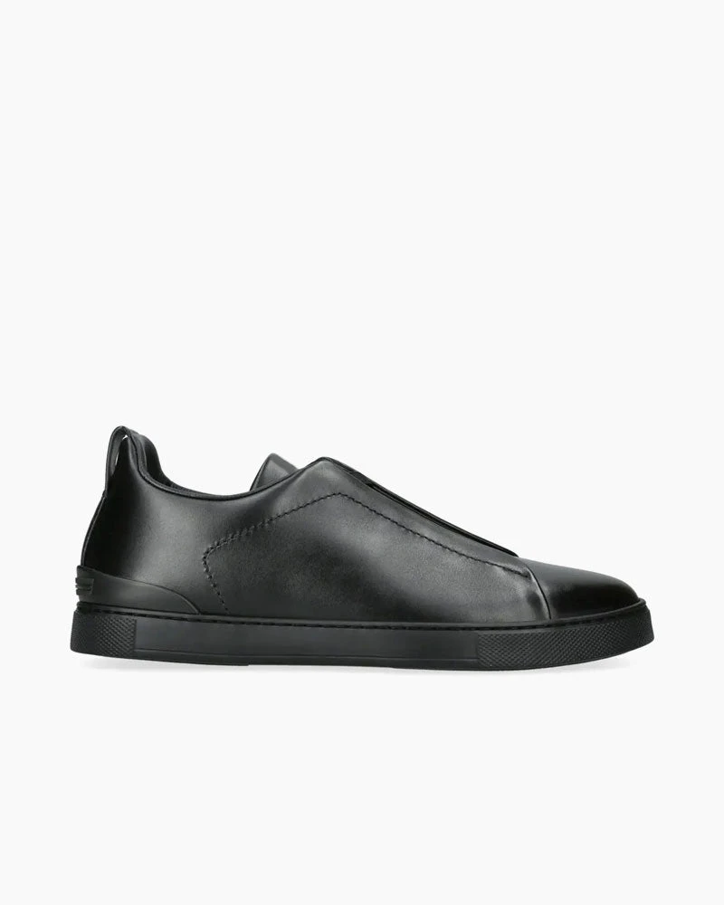 Everyday Black Leather Low-Top Slip-On Sneakers